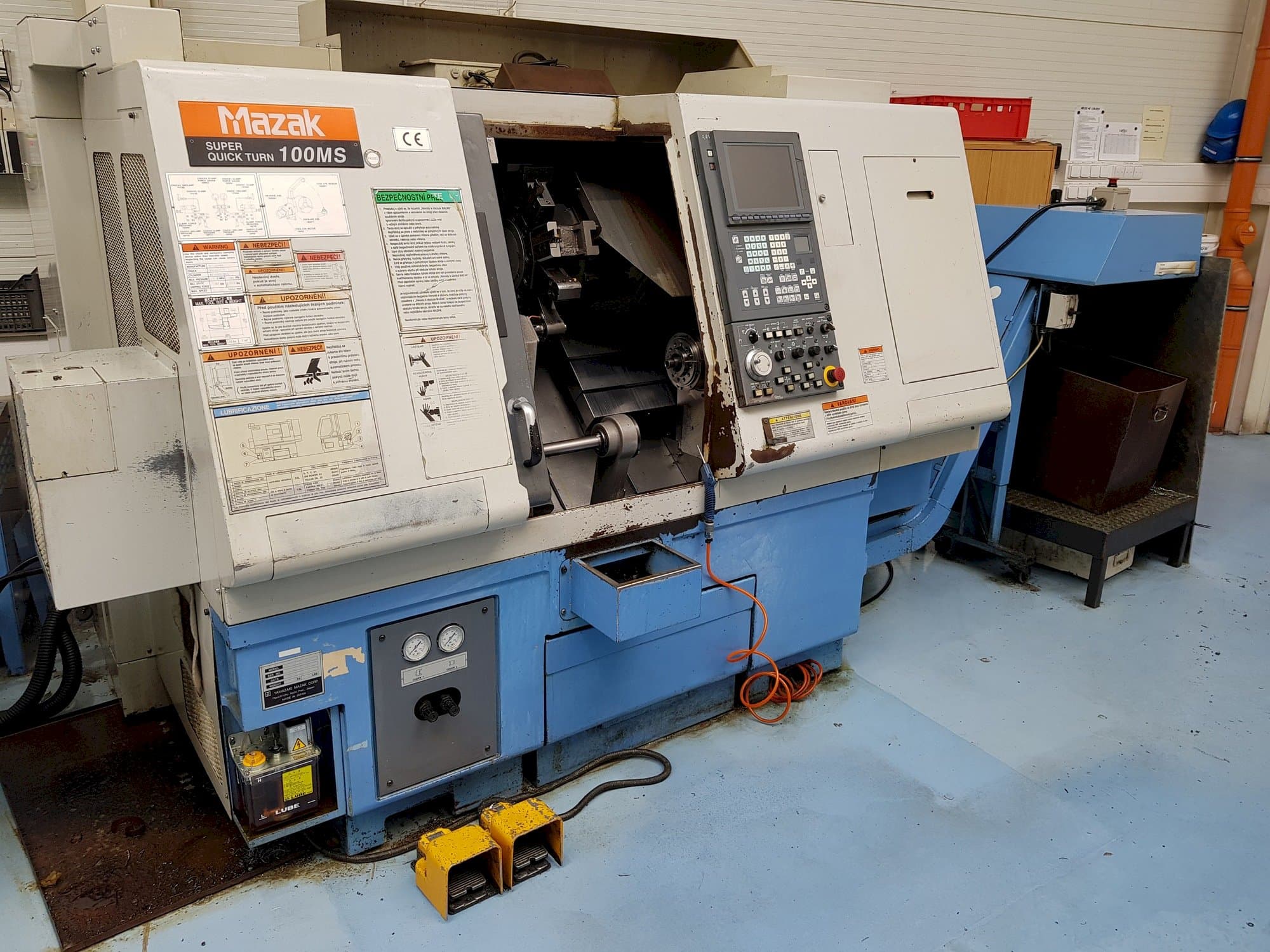 Mazak STN-100MS-maskinen framifrån