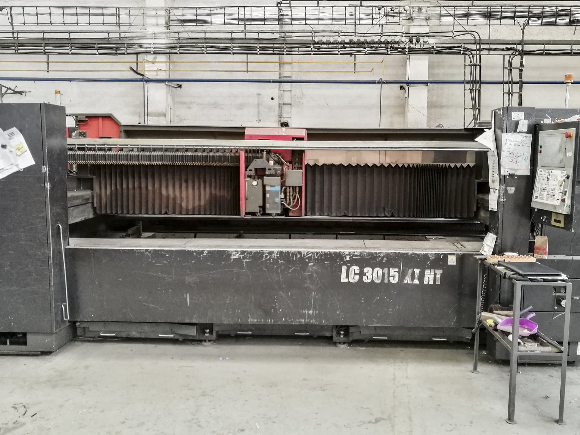 AMADA-maskinen framifrånLC 3015 X1 NT