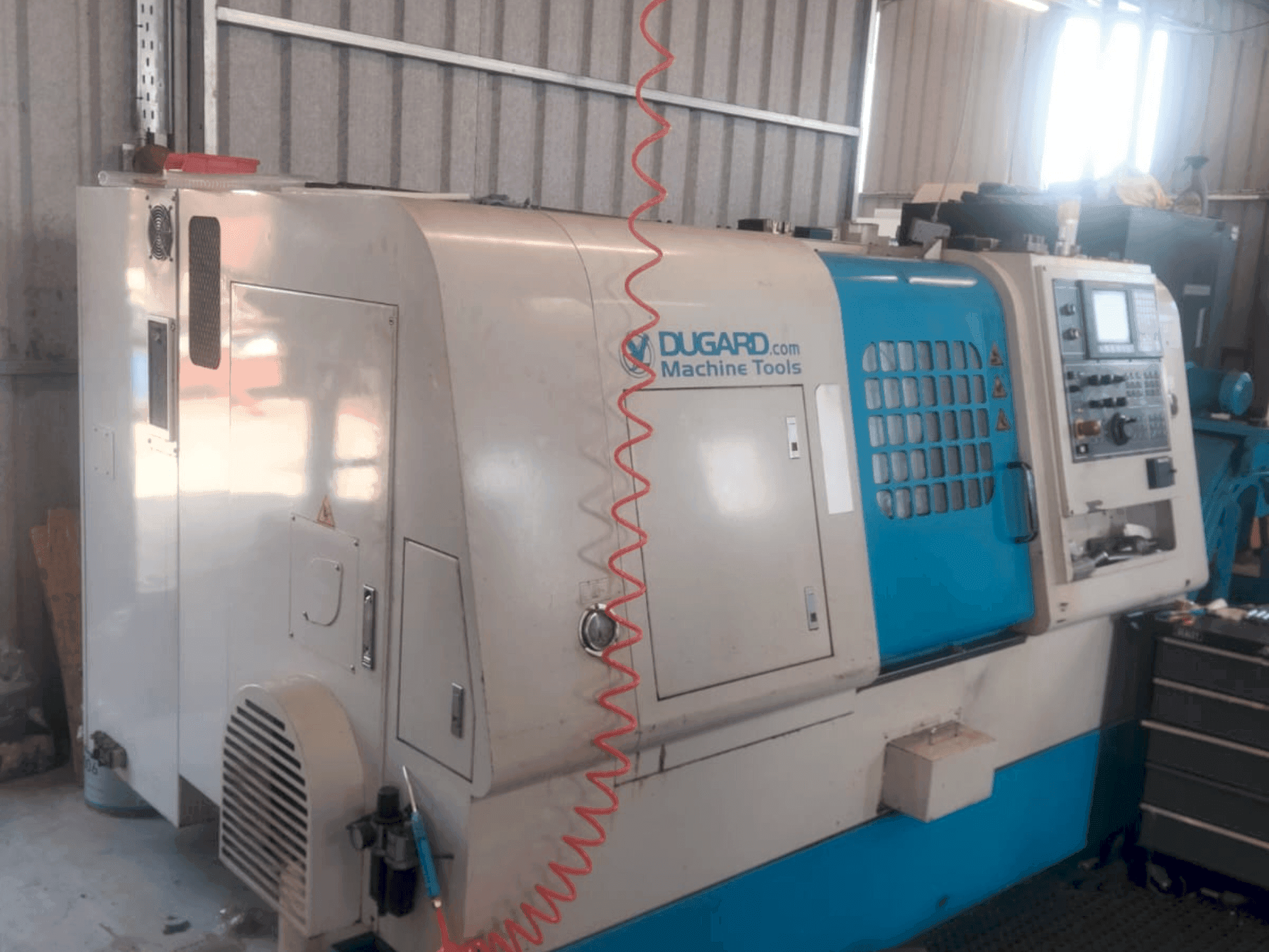 Dugard									 Eagle 200-maskinen framifrån