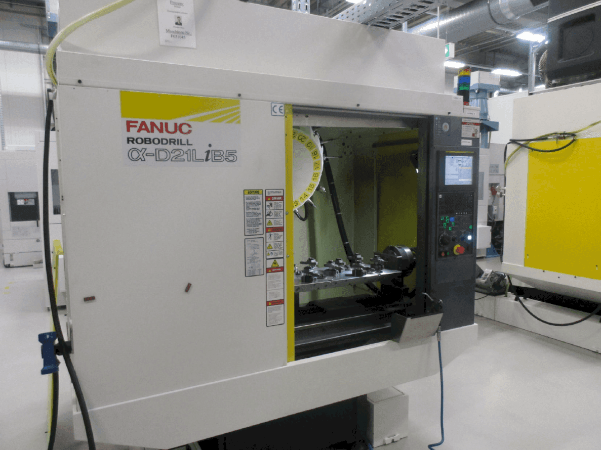 FANUC ROBODRILL Alpha D21LiB5-maskinen framifrån