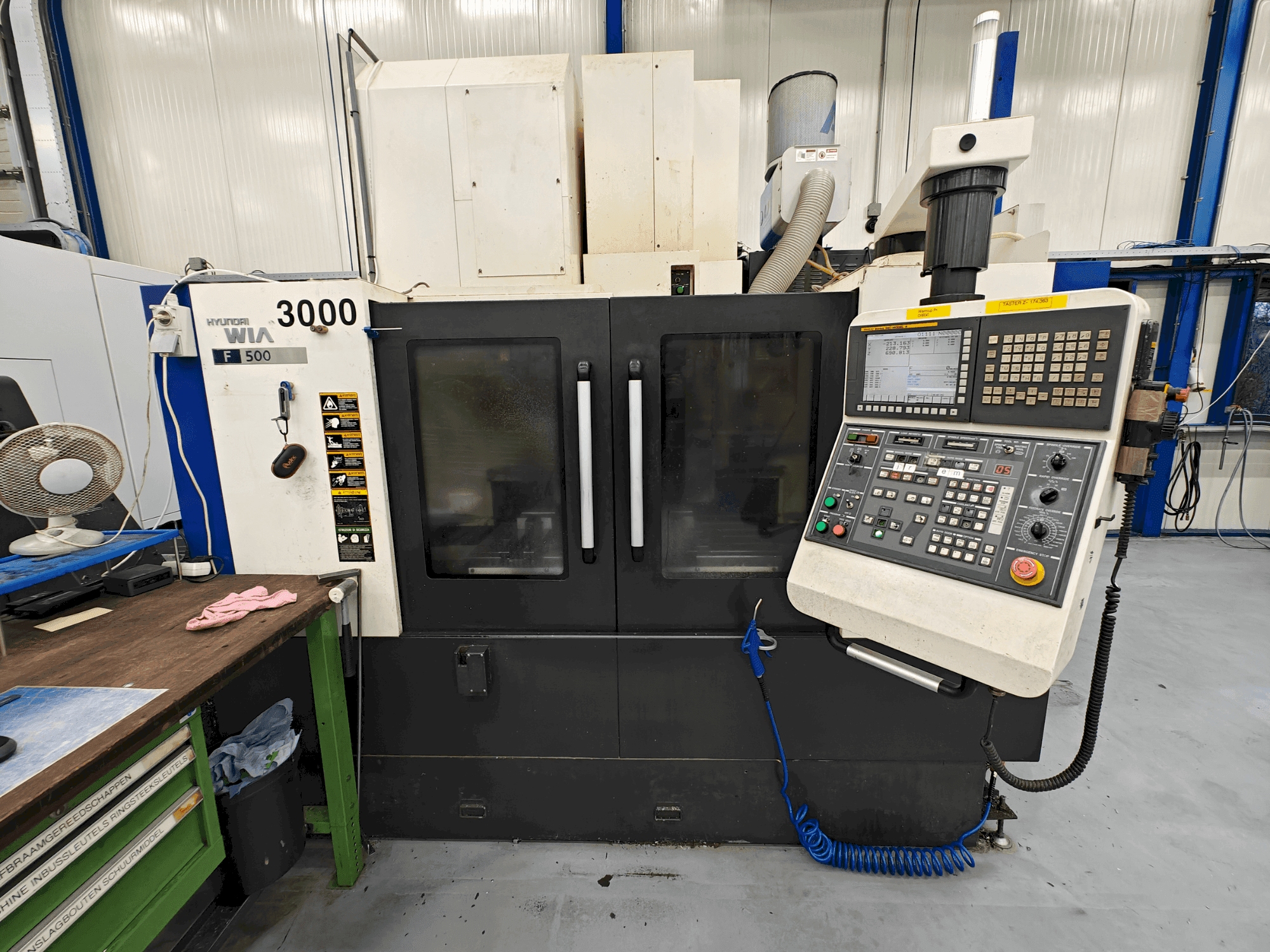 Hyundai Wia F500-maskinen framifrån