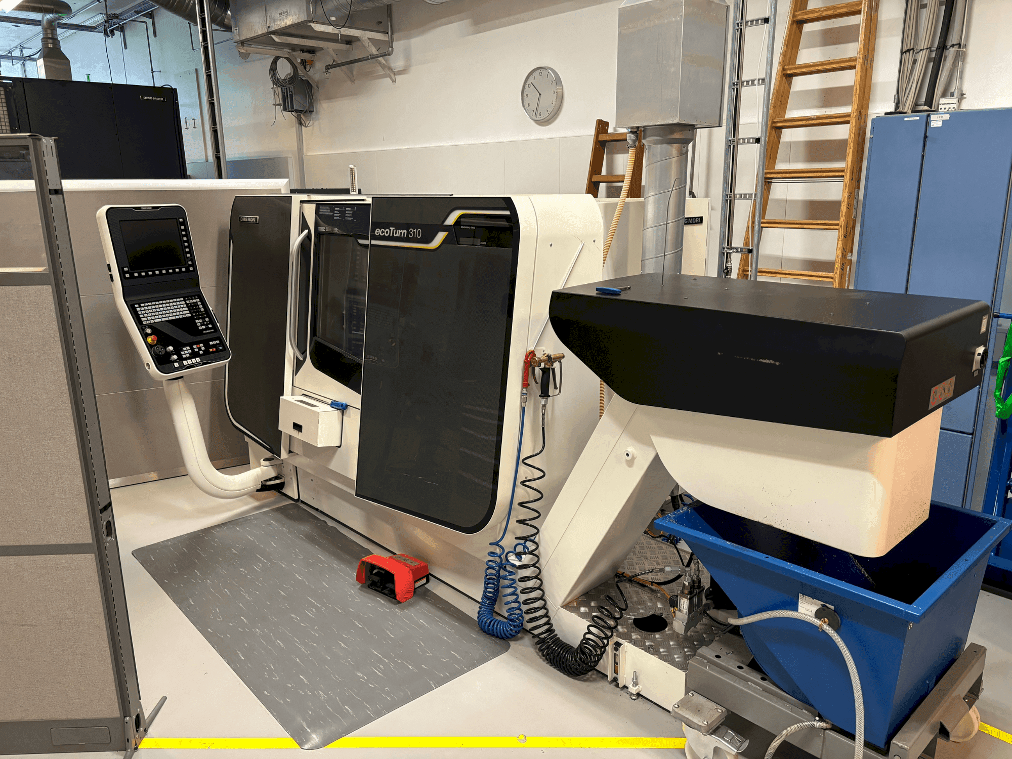 DMG MORI ECOTURN 310 V3-maskinen framifrån