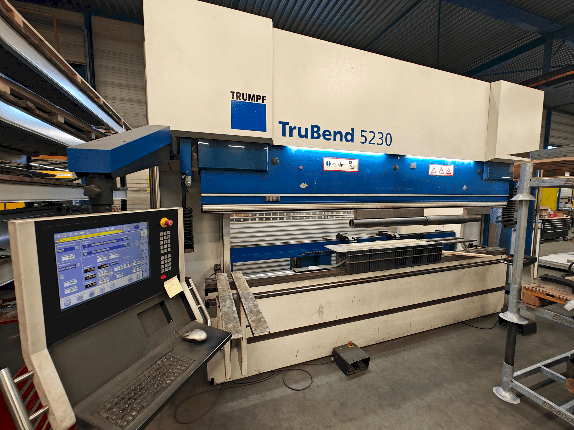 TRUMPF TruBend 5230-maskinen framifrån