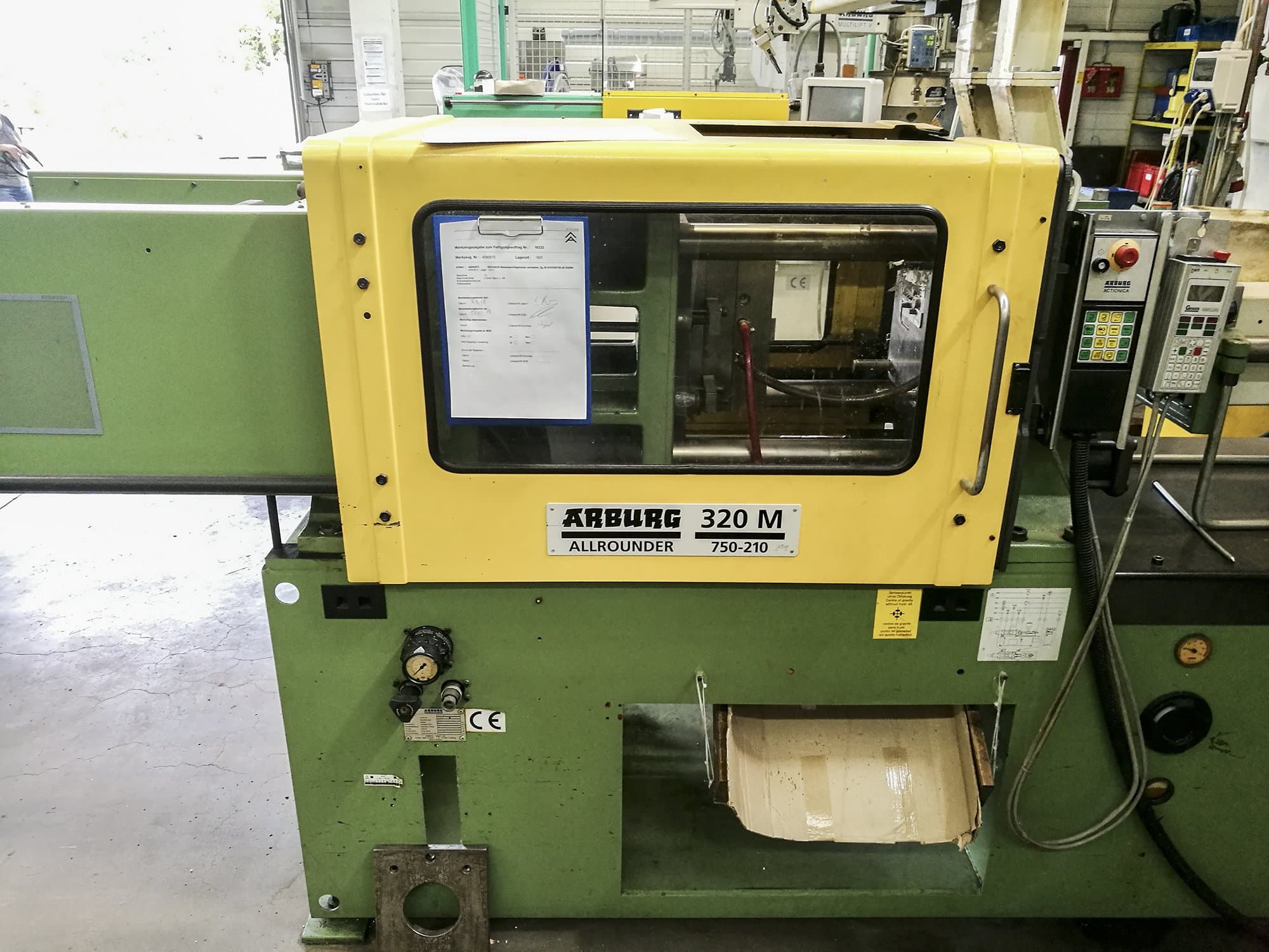 Arburg-maskinen framifrån320M 750-210
