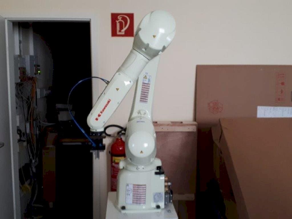 Kawasaki RS007L-maskinen framifrån