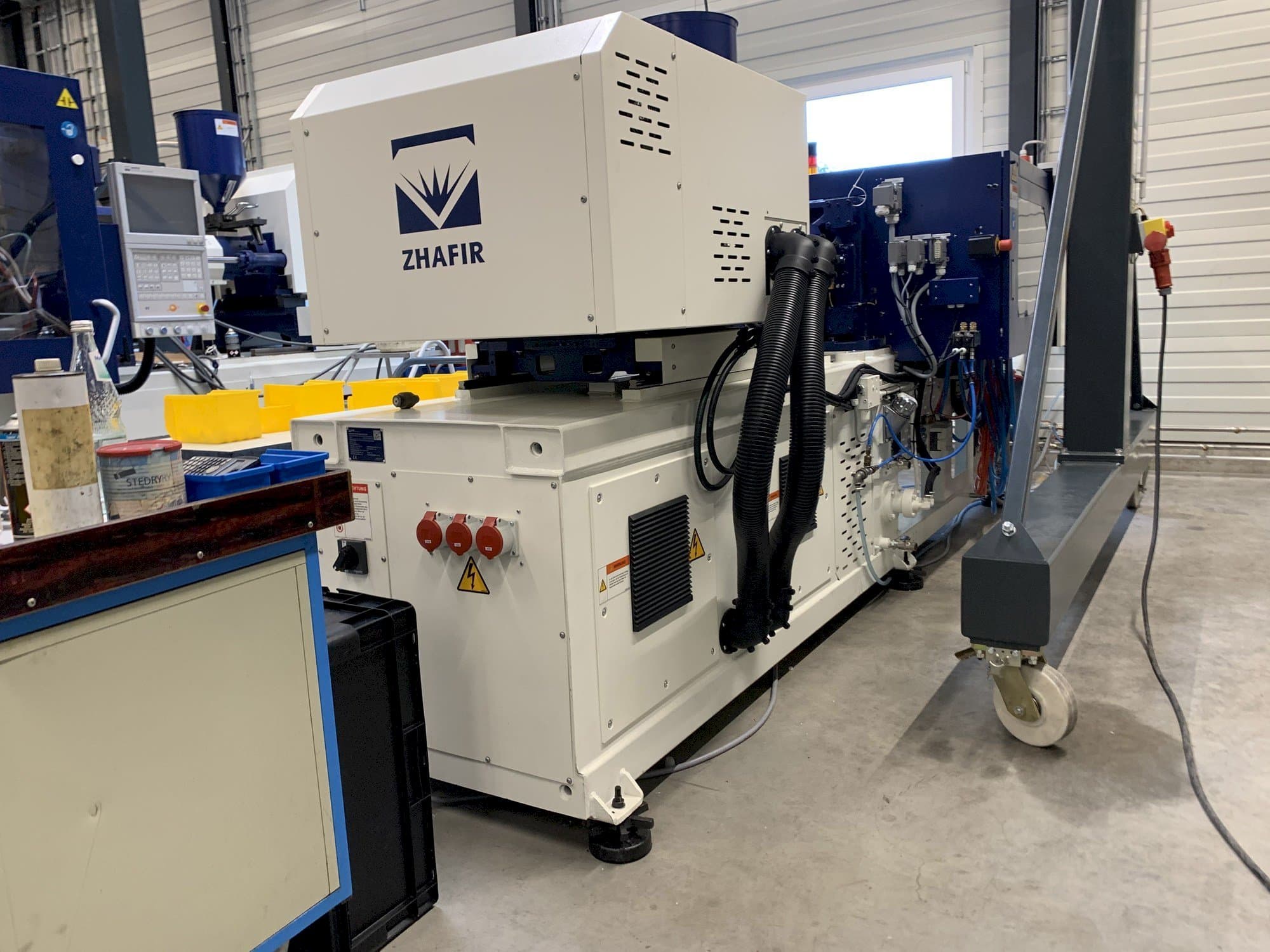 ZHAFIR ZERES 600 Haitian-maskinen sedd från vänster sida