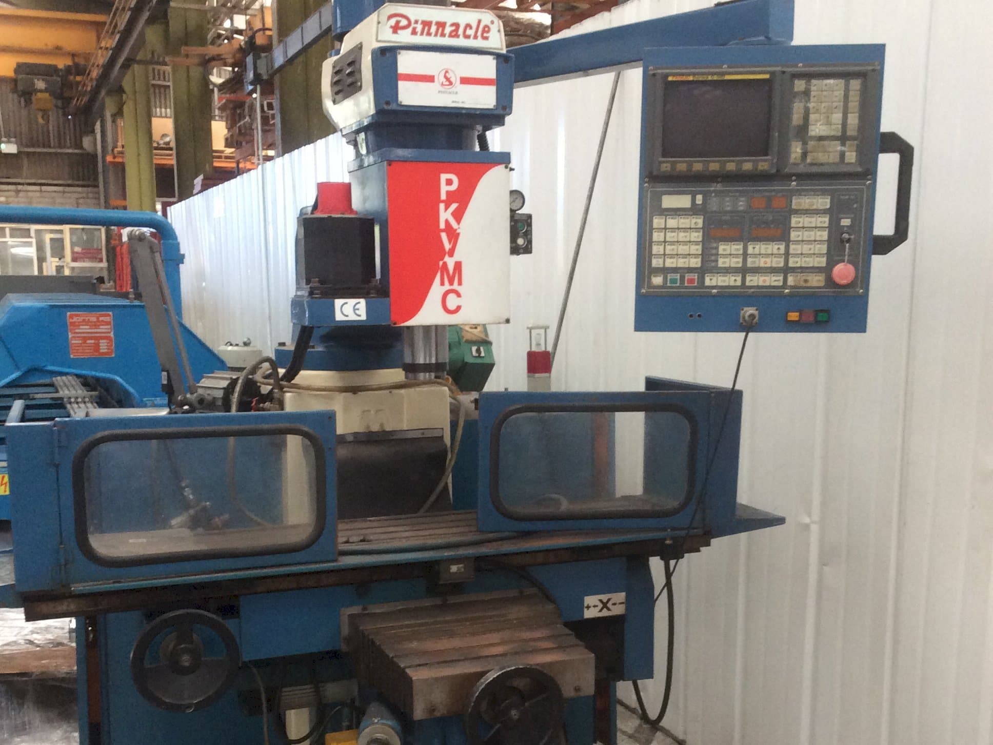 Pinnacle PKVMC-maskinen framifrån