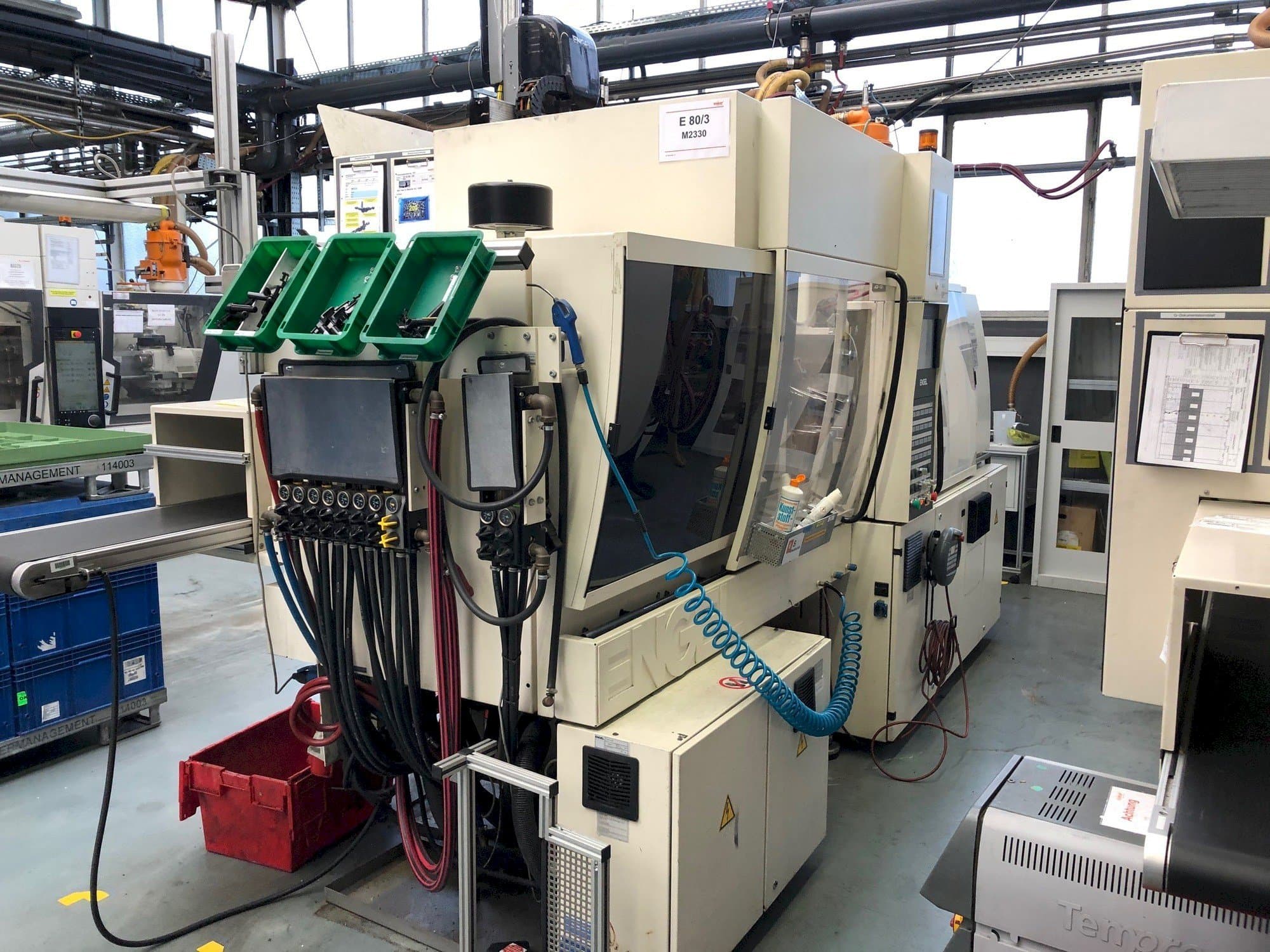 ENGEL Victory 330/80-maskinen framifrån