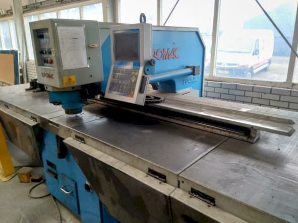 Euromac CX 1000/30-maskinen framifrån