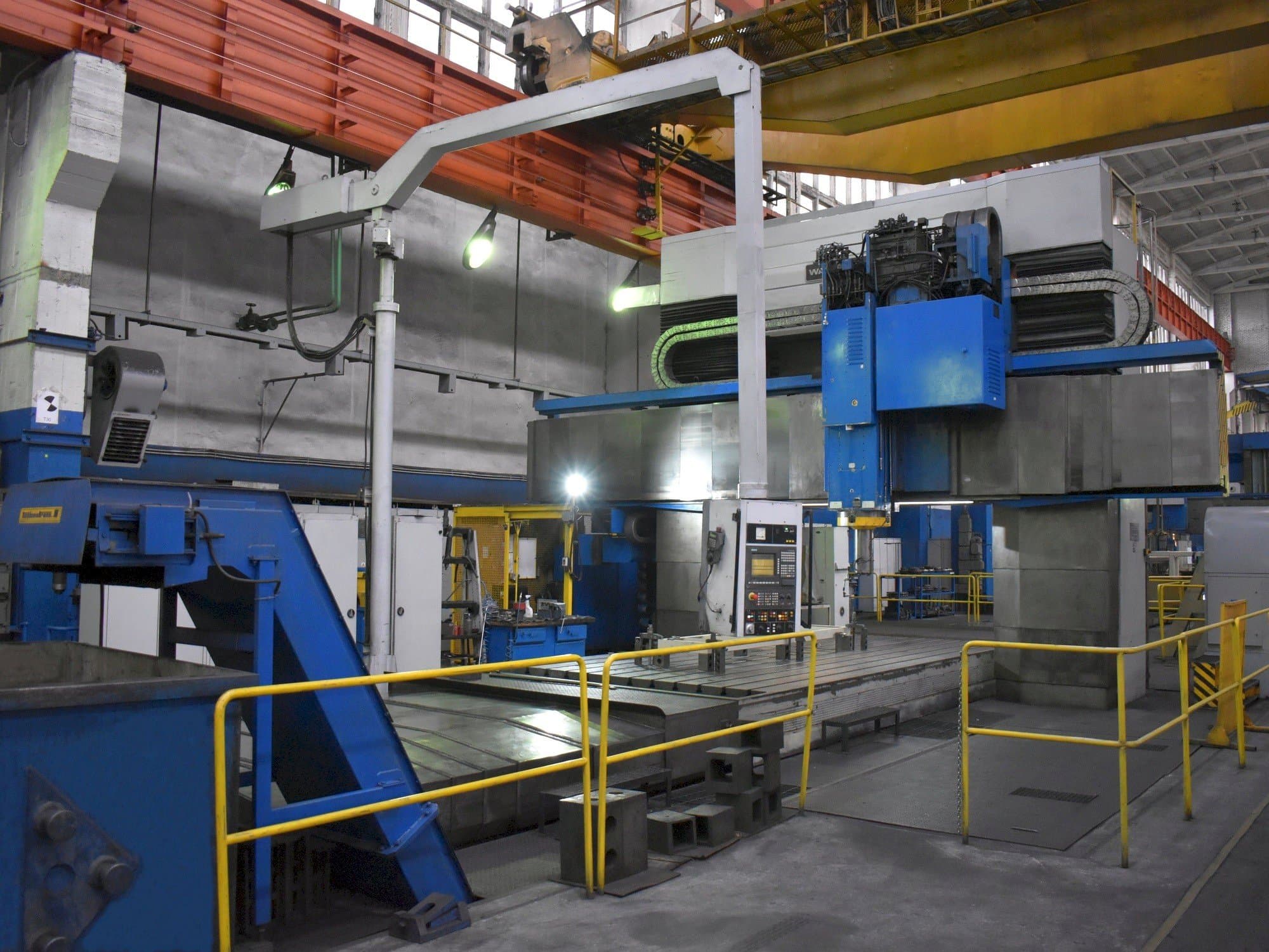 WALDRICH COBURG 17S 10FP 300 NC-maskinen framifrån