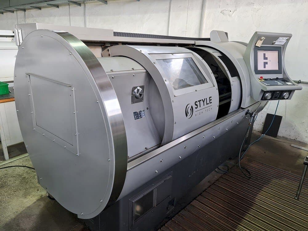 STYLE 510 X 1350-maskinen framifrån