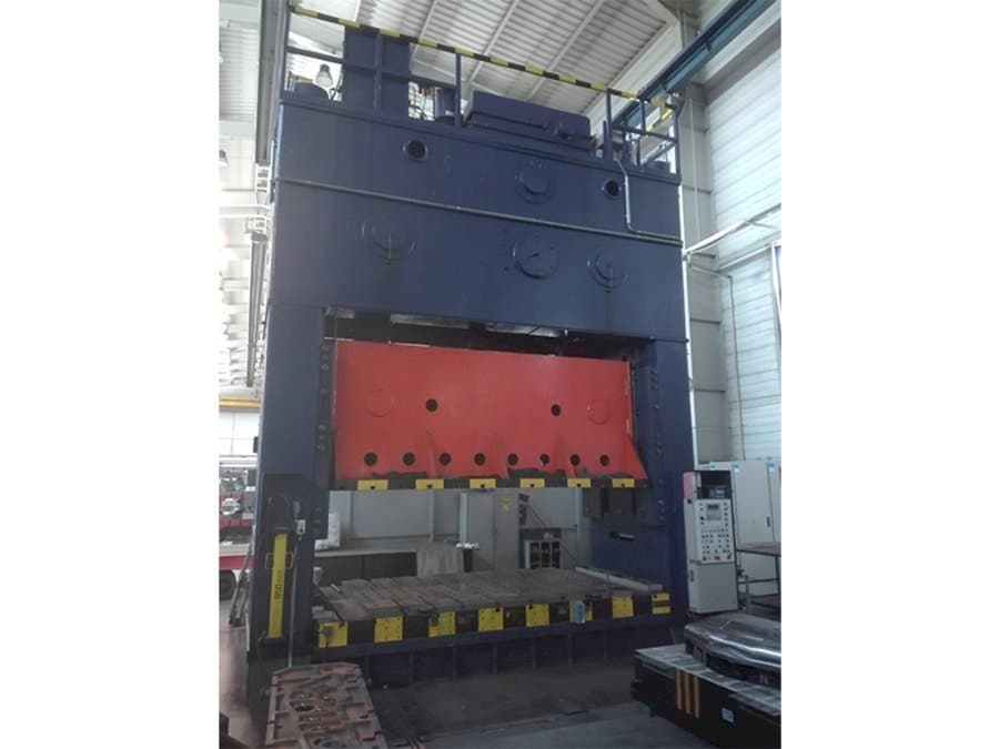 Erfurt PKZZ 1000/4000-maskinen framifrån