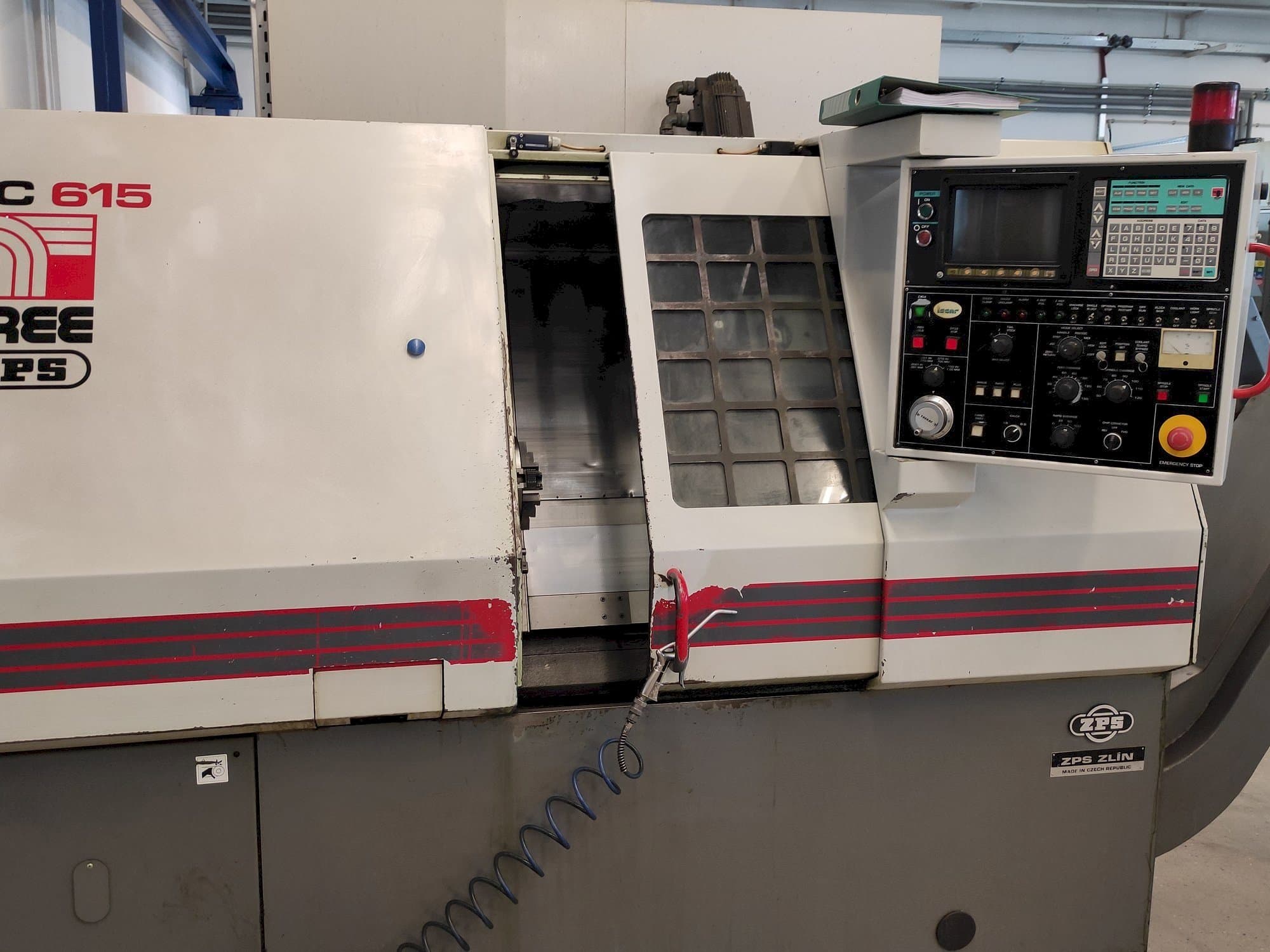 ZPS S-50 (TC-615)-maskinen framifrån