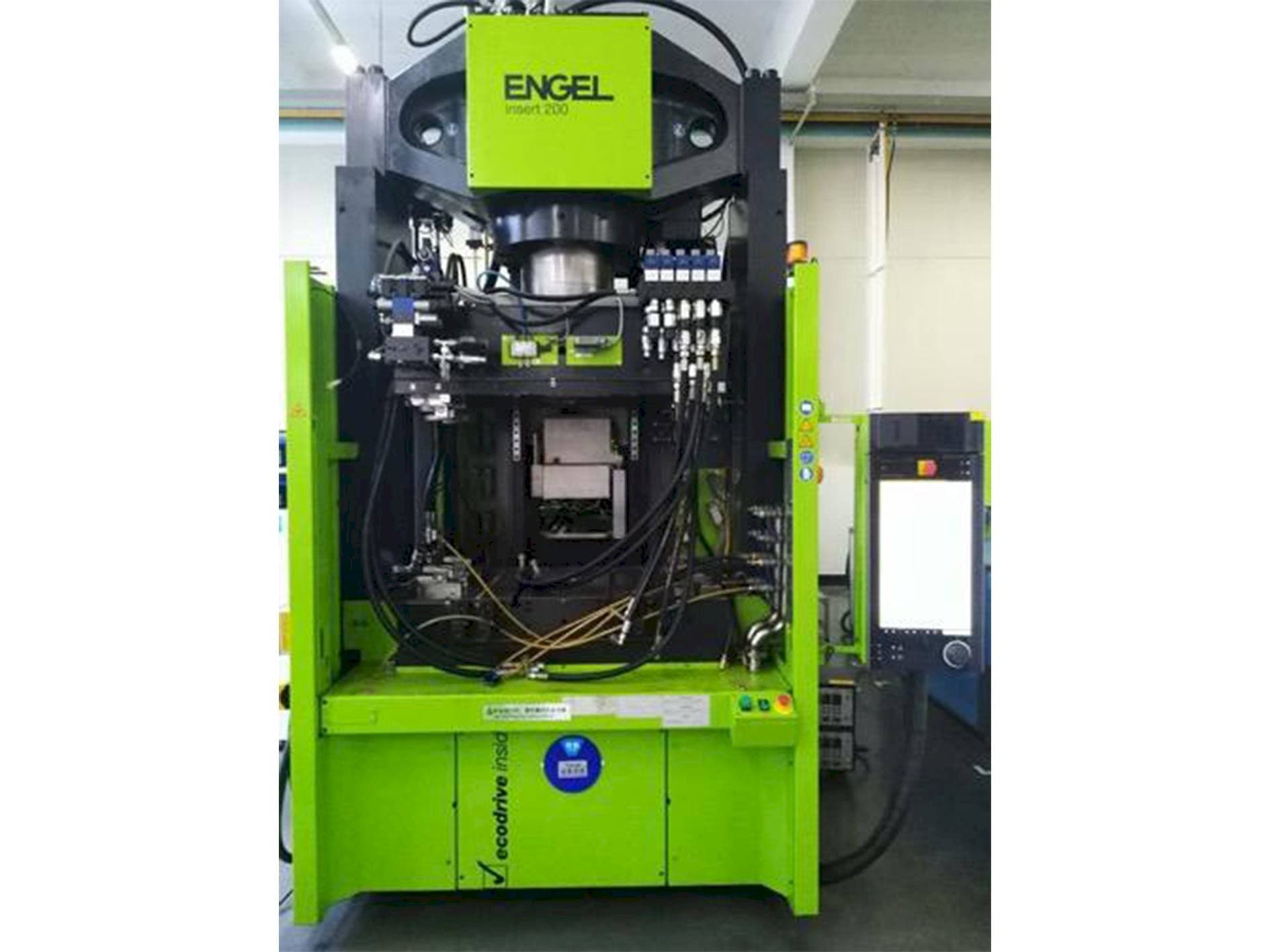 ENGEL insert 1350H / 200 with MuCell-maskinen framifrån