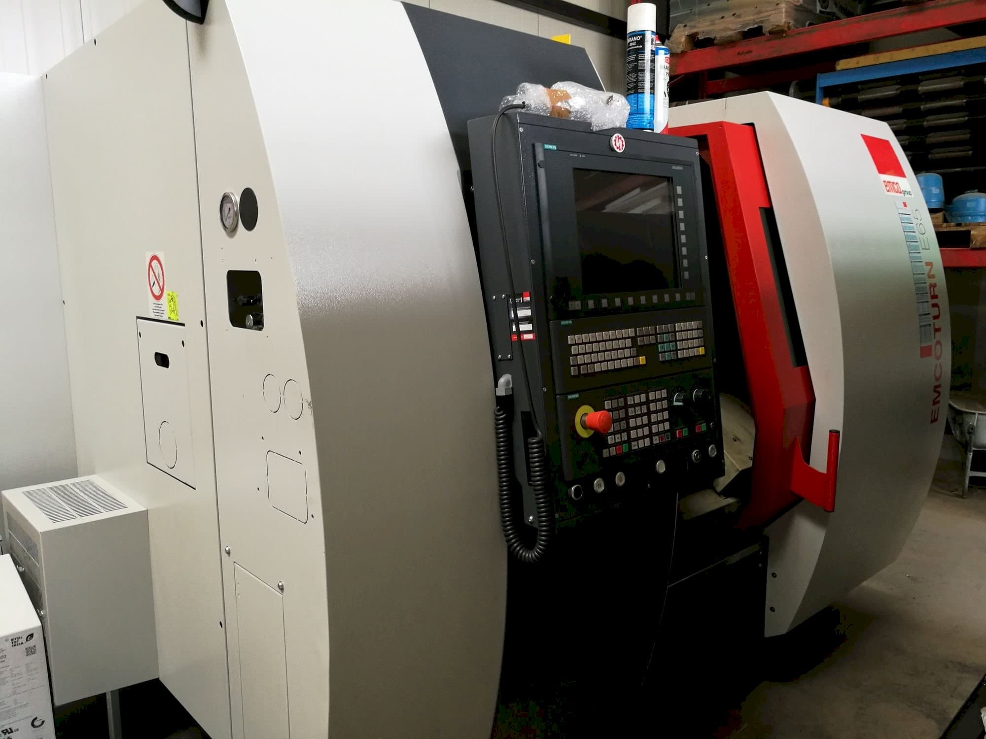 EMCO Emcoturn E65-maskinen framifrån