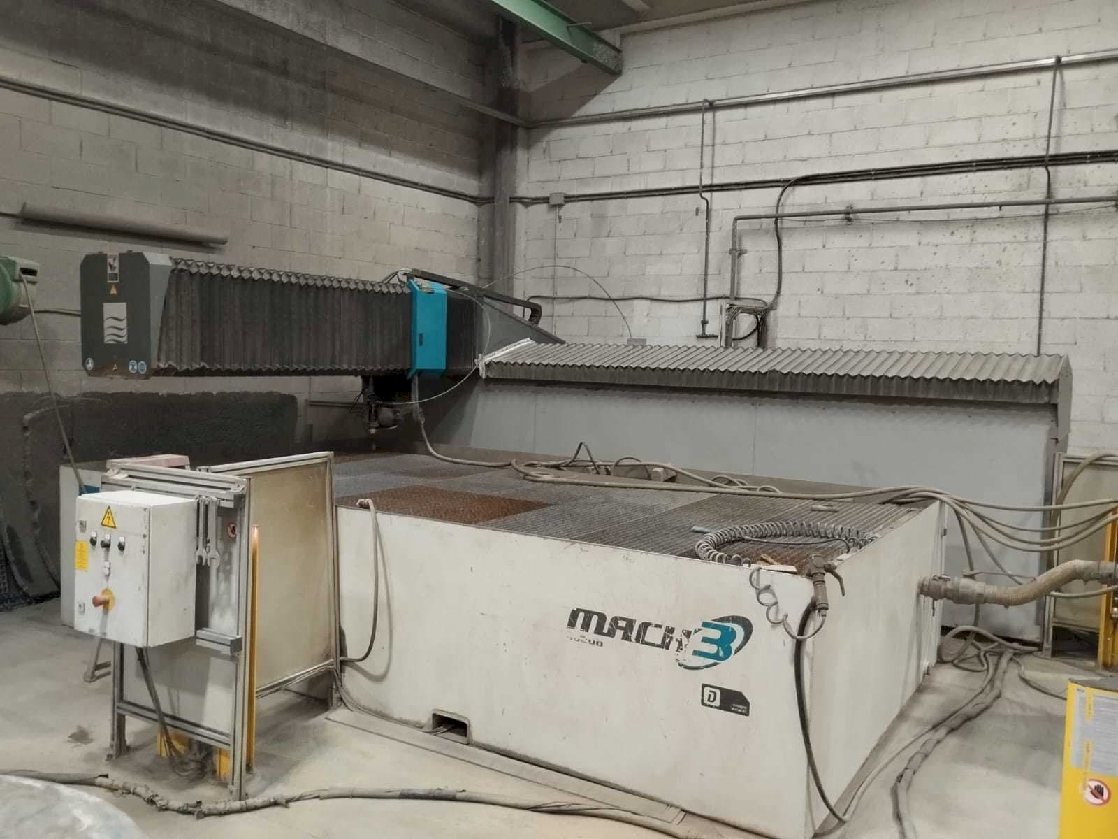 Flow Mach3 4020B-maskinen framifrån