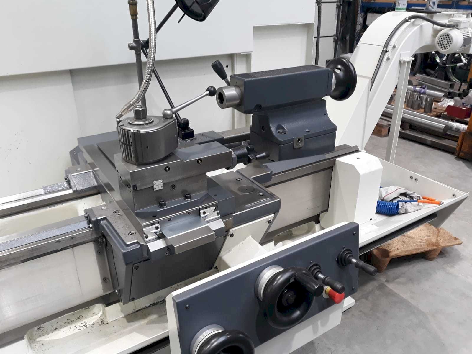 BOEHRINGER DUS 560-maskinen framifrån