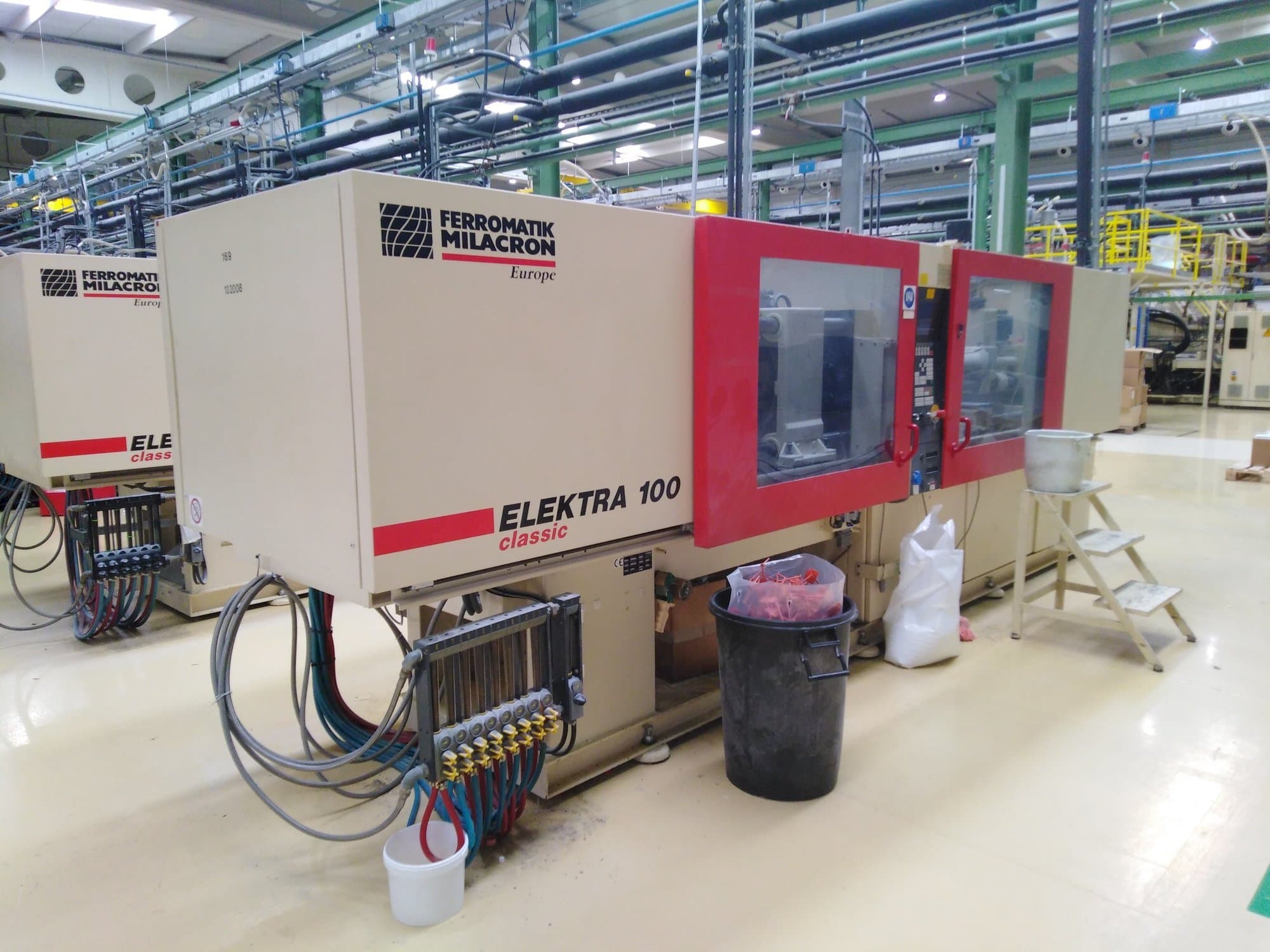 Ferromatik Electra 100-maskinen framifrån
