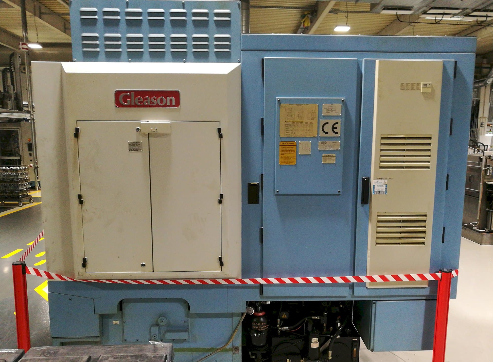 Gleason-maskinen bakifrånPhoenix 500 HCT