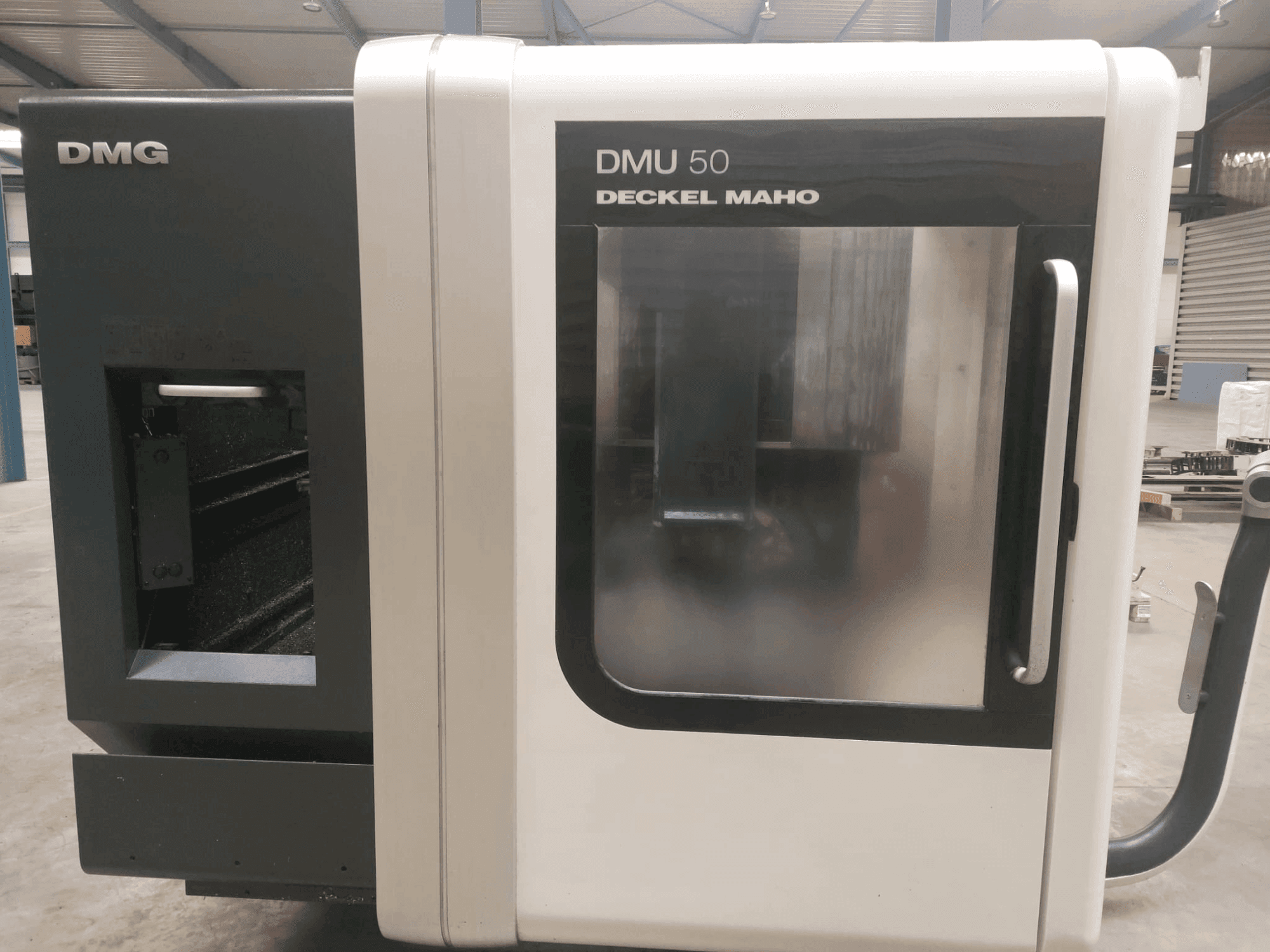 DMG DECKEL MAHO DMU 50-maskinen framifrån