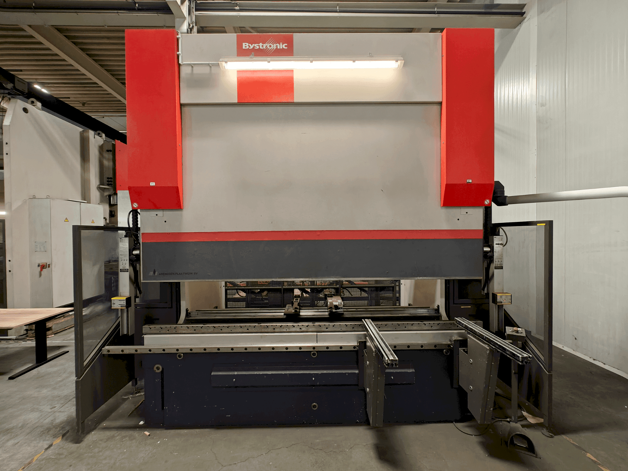 Bystronic Xpert100x3100-maskinen framifrån