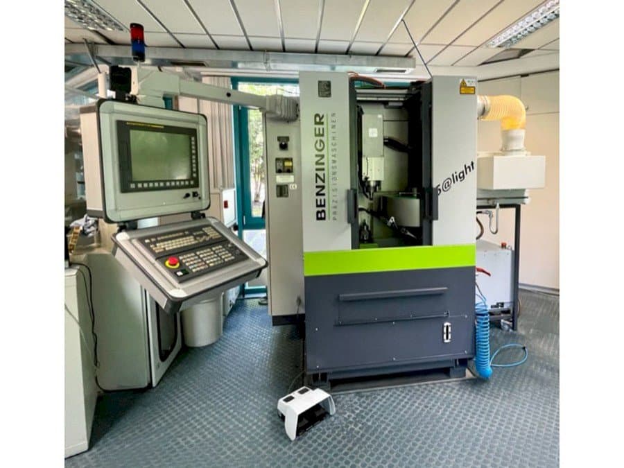 Benzinger 5@light-maskinen framifrån