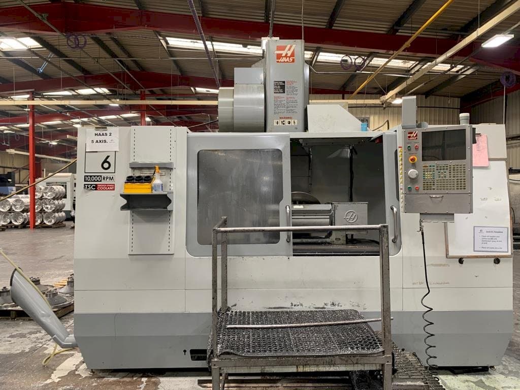 HAAS VF-6/40-maskinen framifrån