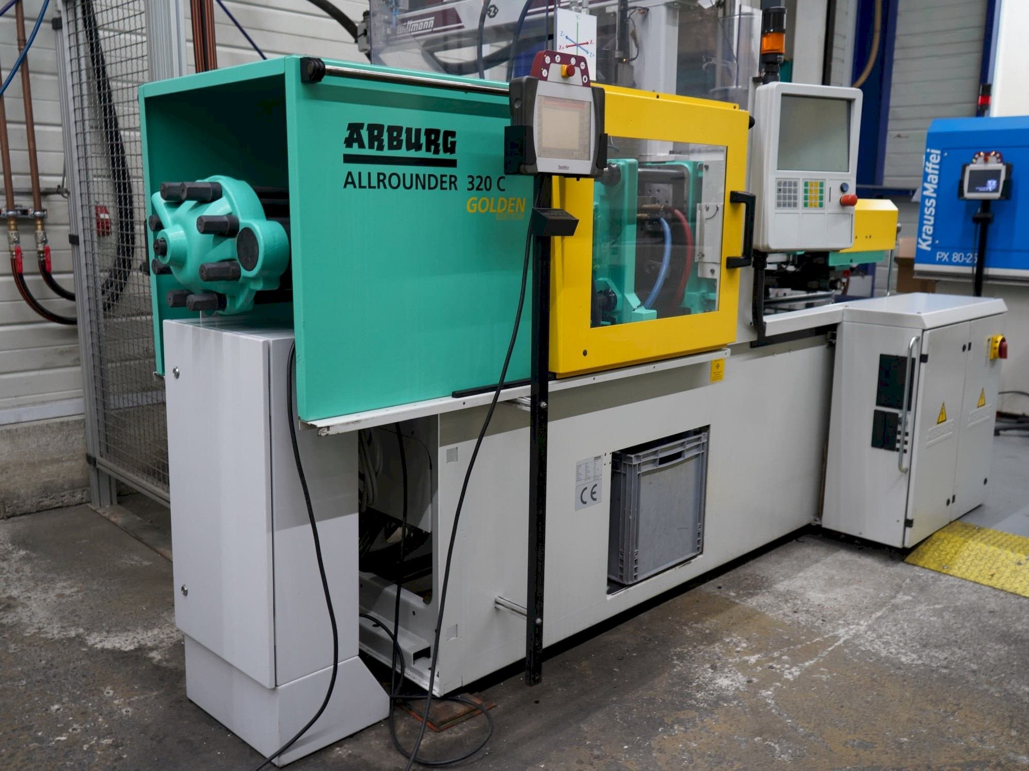 Arburg 320C (500-170)-maskinen framifrån