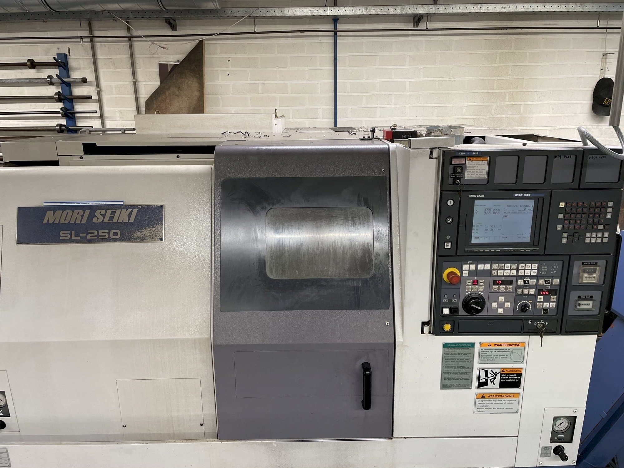 MORI SEIKI SL-250-maskinen framifrån