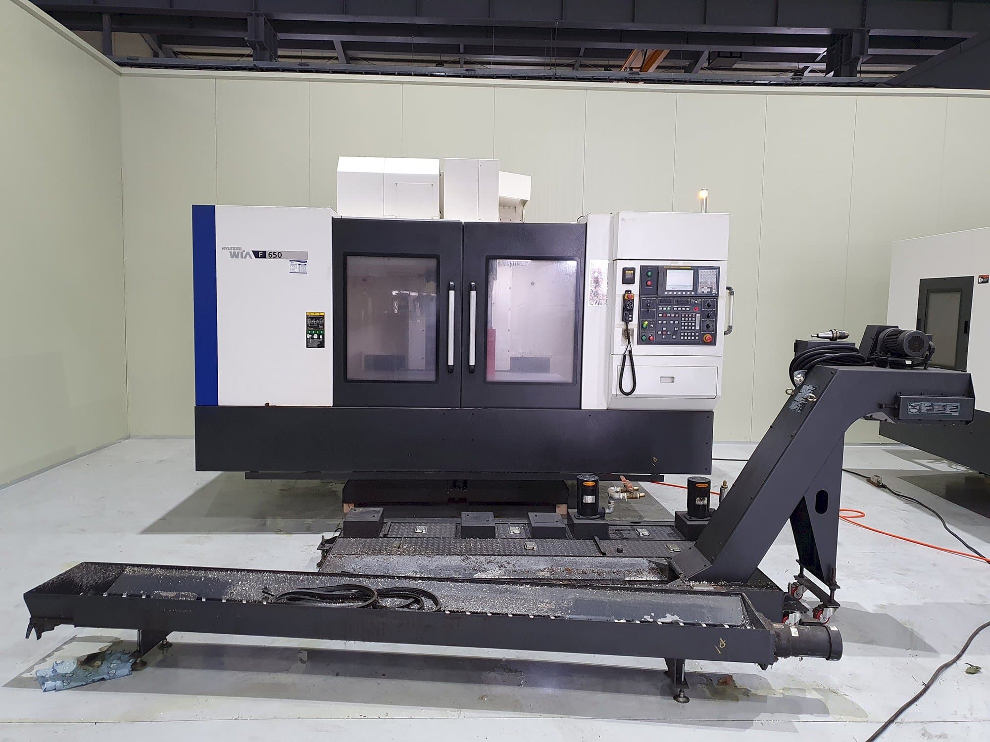 Hyundai Wia F650-maskinen framifrån