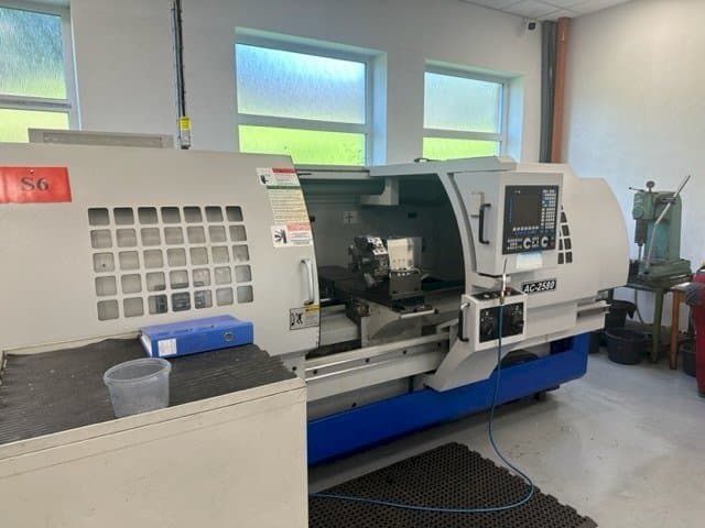 MASCUT AC-2580-maskinen framifrån