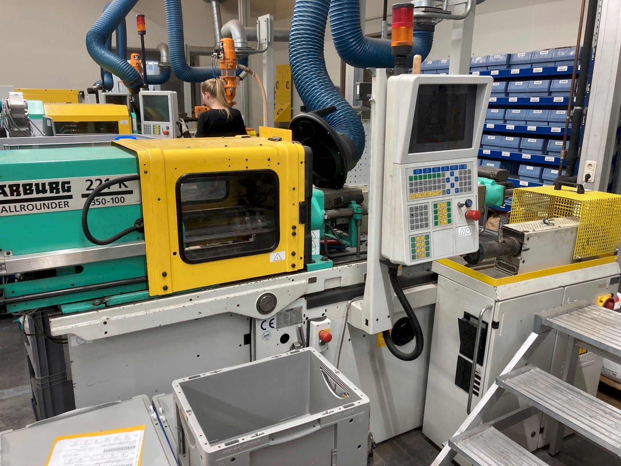 Arburg 221 K 350-100U-maskinen framifrån