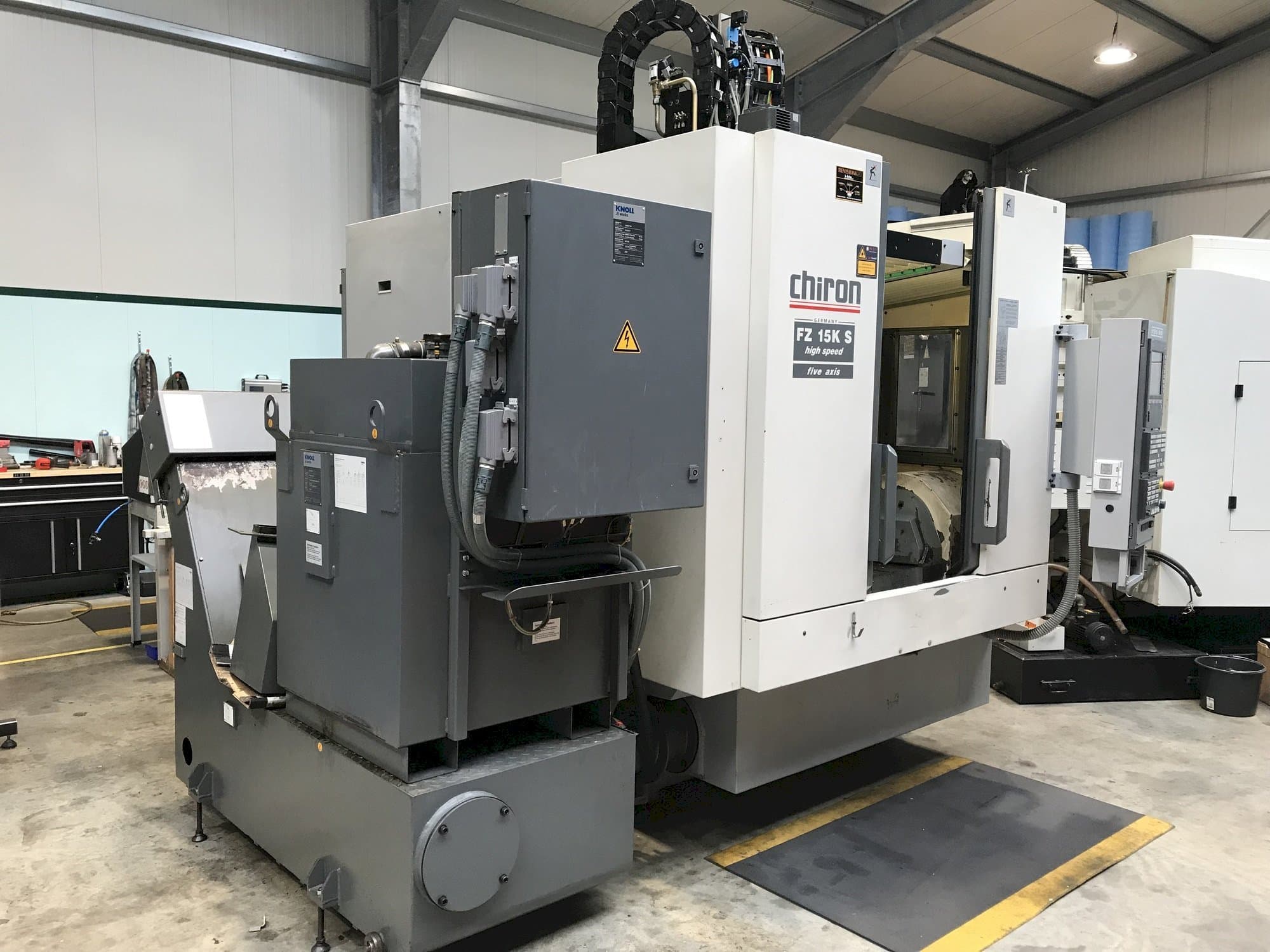 CHIRON FZ15 KS-maskinen framifrån