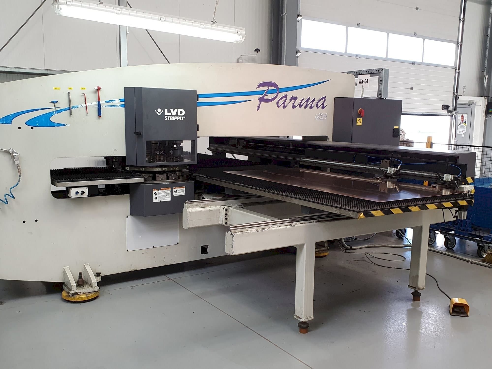 LVD PARMA 1225 TK-maskinen framifrån