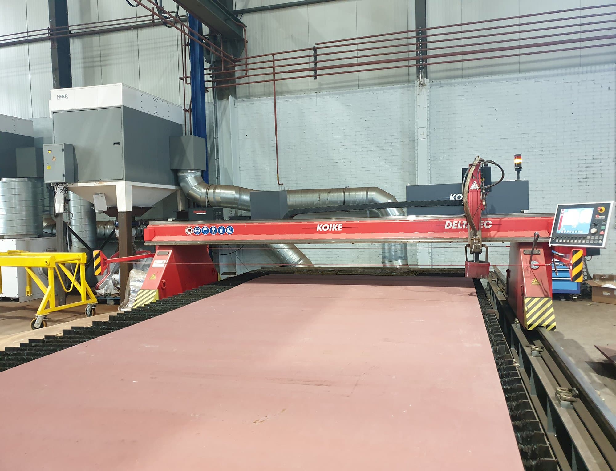 KOIKE-maskinen framifrånDELTATEC 4000