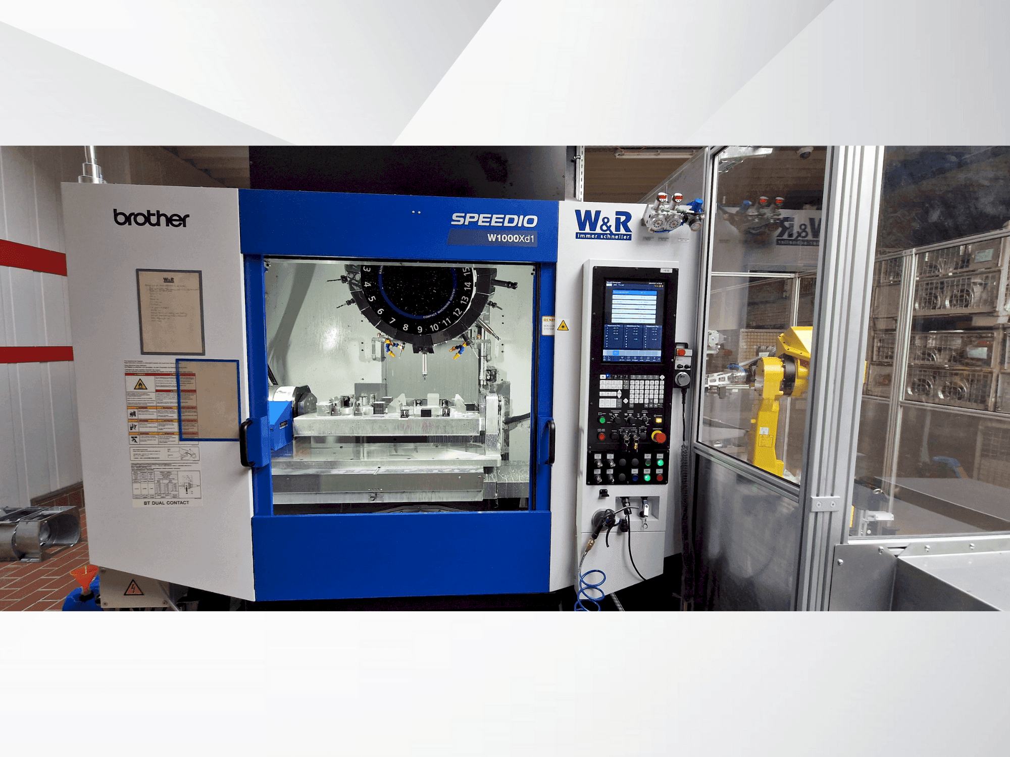 Brother Speedio W1000Xd1-maskinen framifrån