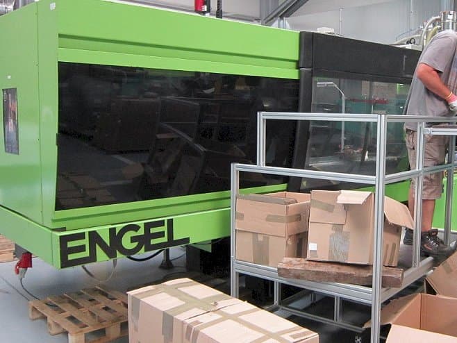 ENGEL ES 2050/300 HL-V-maskinen framifrån