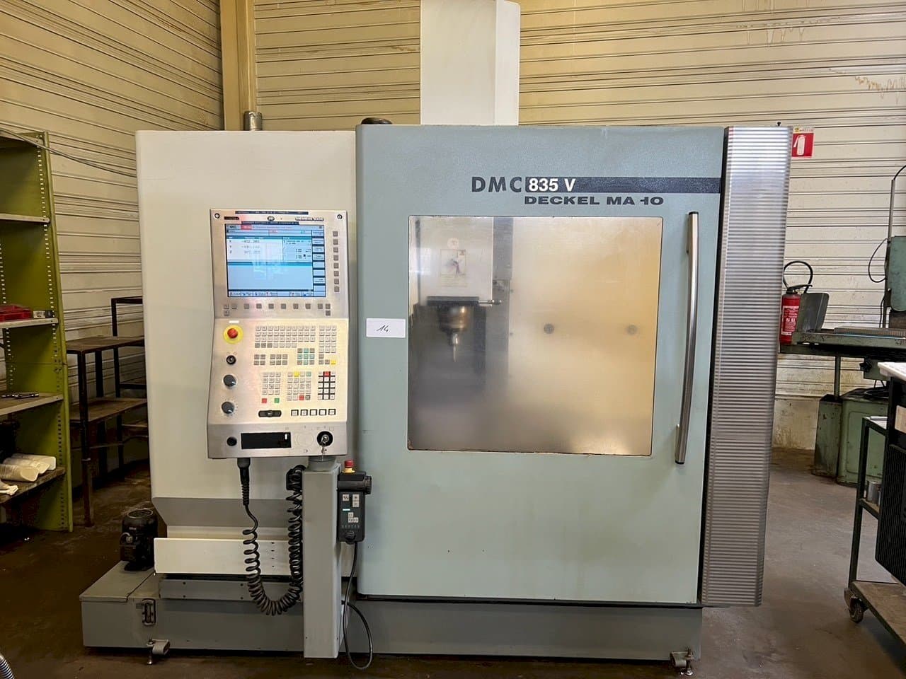 DMG DMC 835-maskinen framifrån