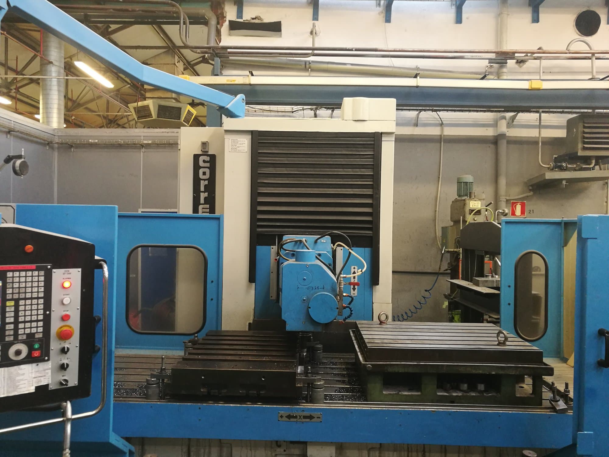 Correa-maskinen framifrånA25-25