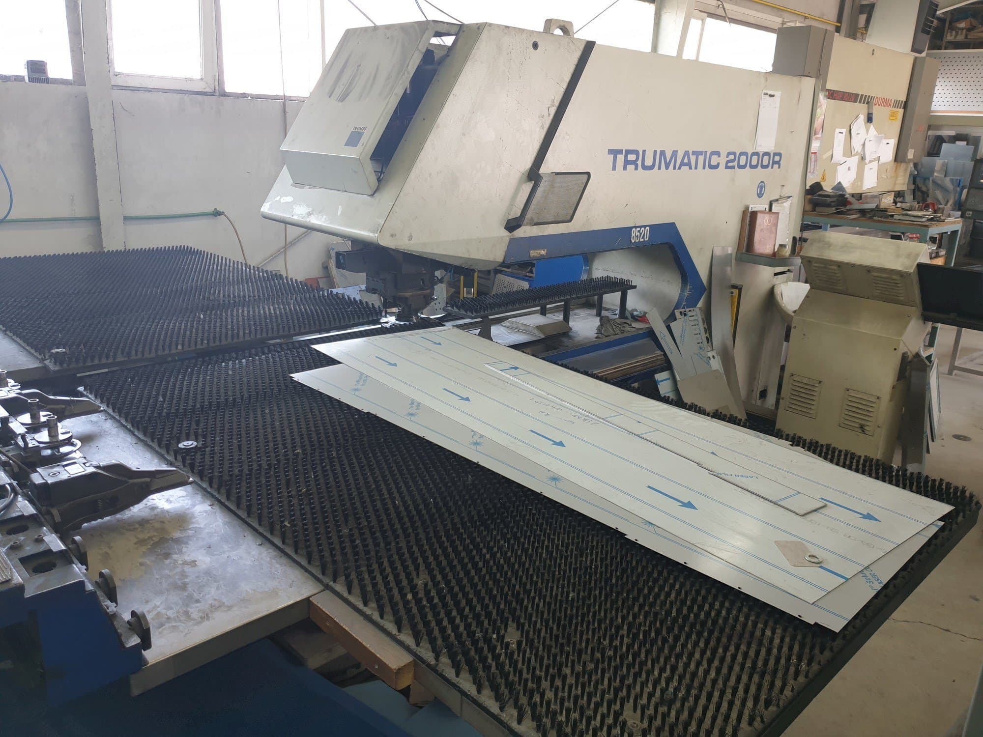 Trumpf Trumatic 2000R-maskinen framifrån