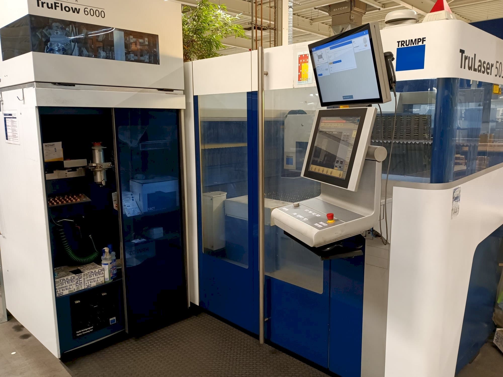 TRUMPF TruLaser 5030 6,0kW Co2 + LiftMaster-maskinen framifrån