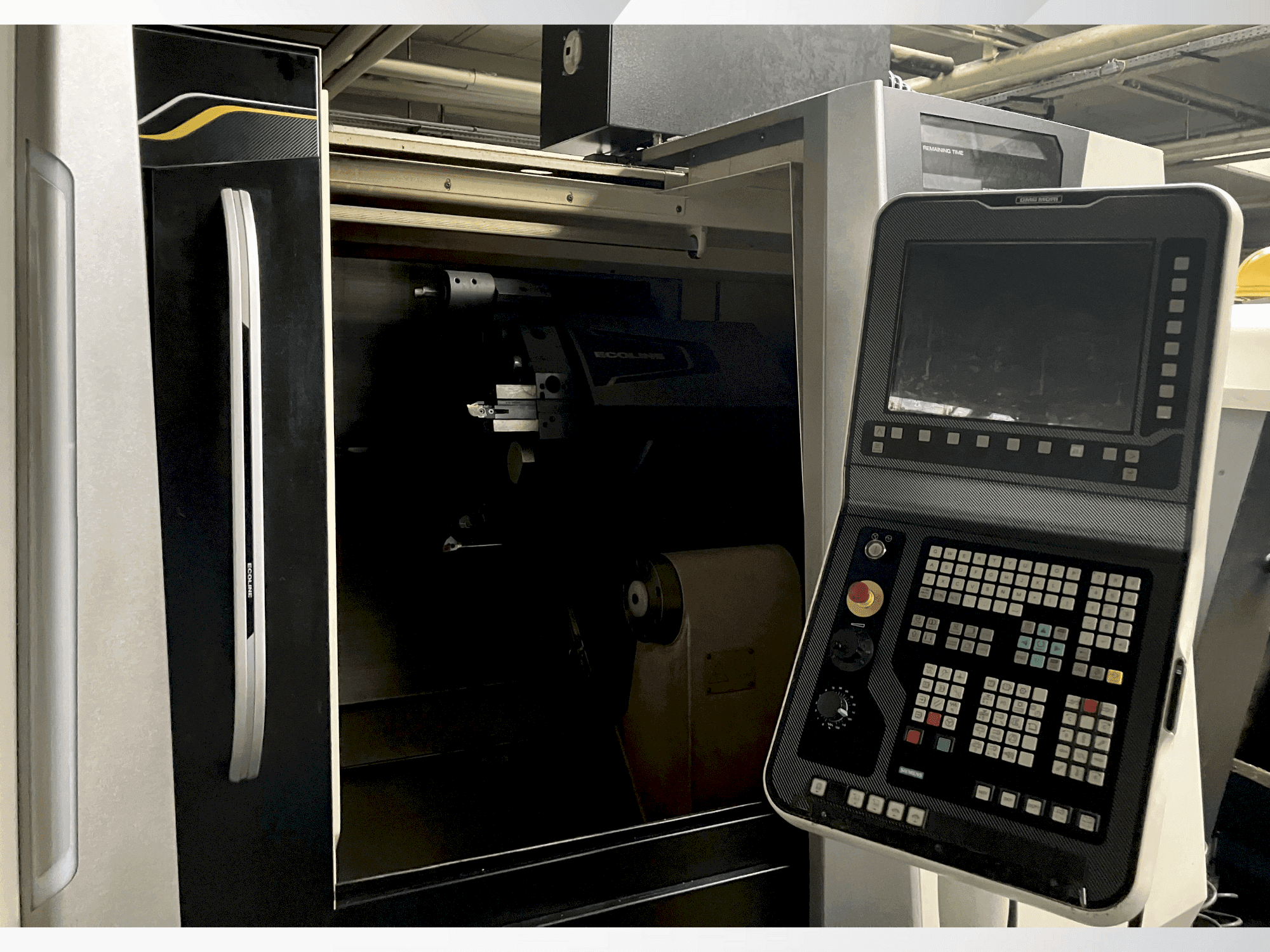 DMG MORI ecoTurn 450 V1-maskinen framifrån