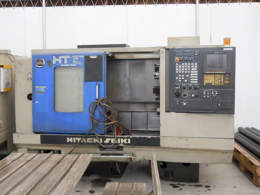 HITACHI SEIKI HITEC-TURN 23R III-maskinen framifrån