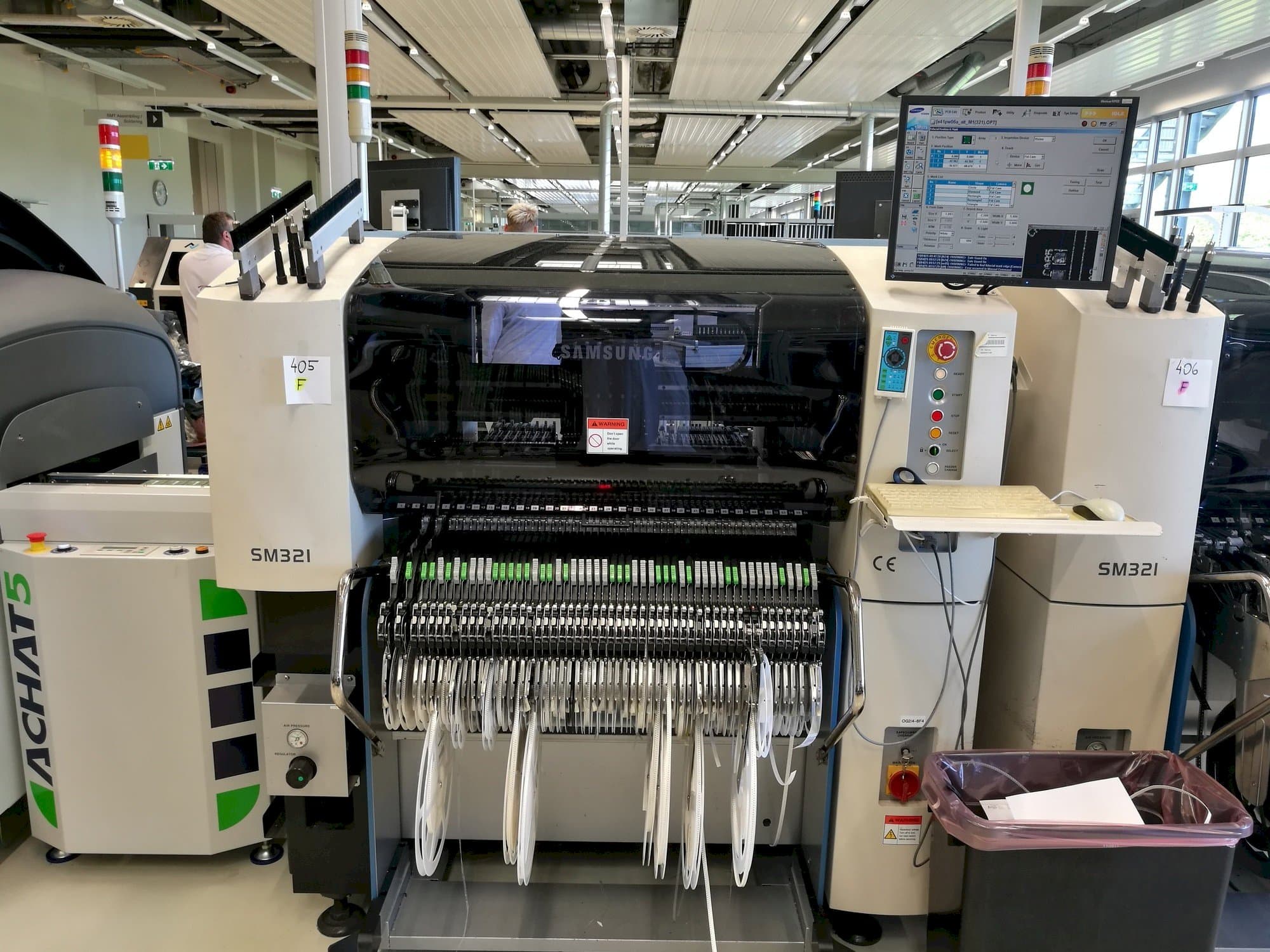 Samsung SM 321-maskinen framifrån