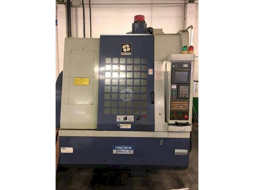 HWACHEON SIRIUS U-maskinen framifrån