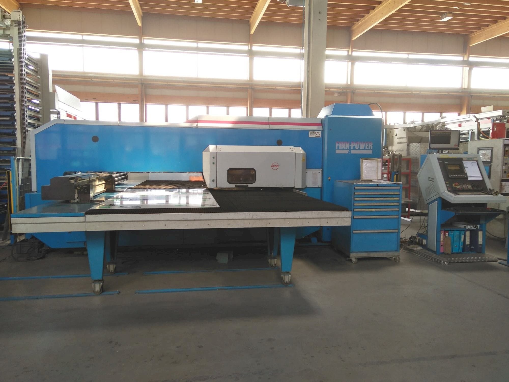 Finn-Power A5-20SB-maskinen framifrån