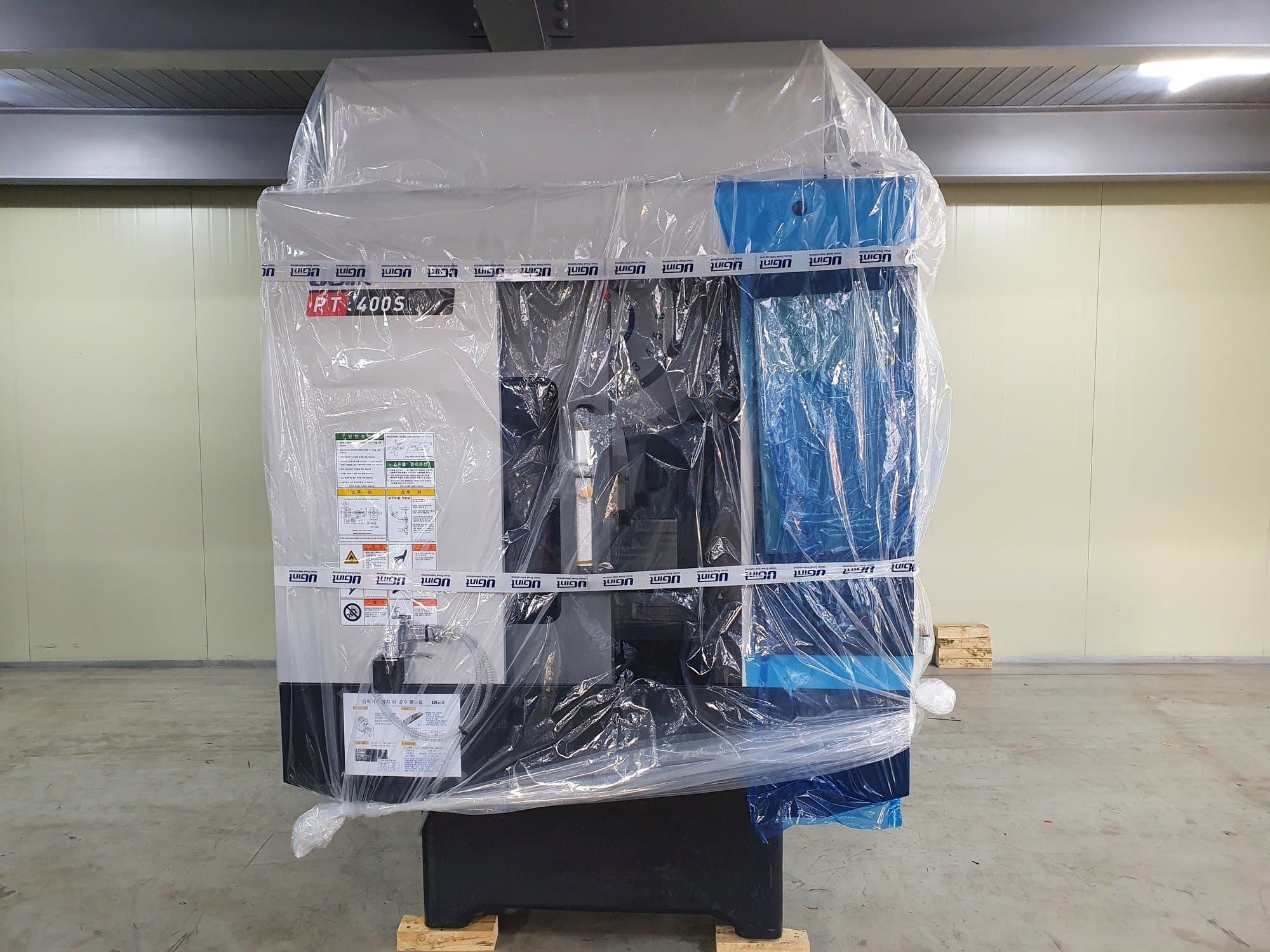 UGINT PT400S-maskinen framifrån