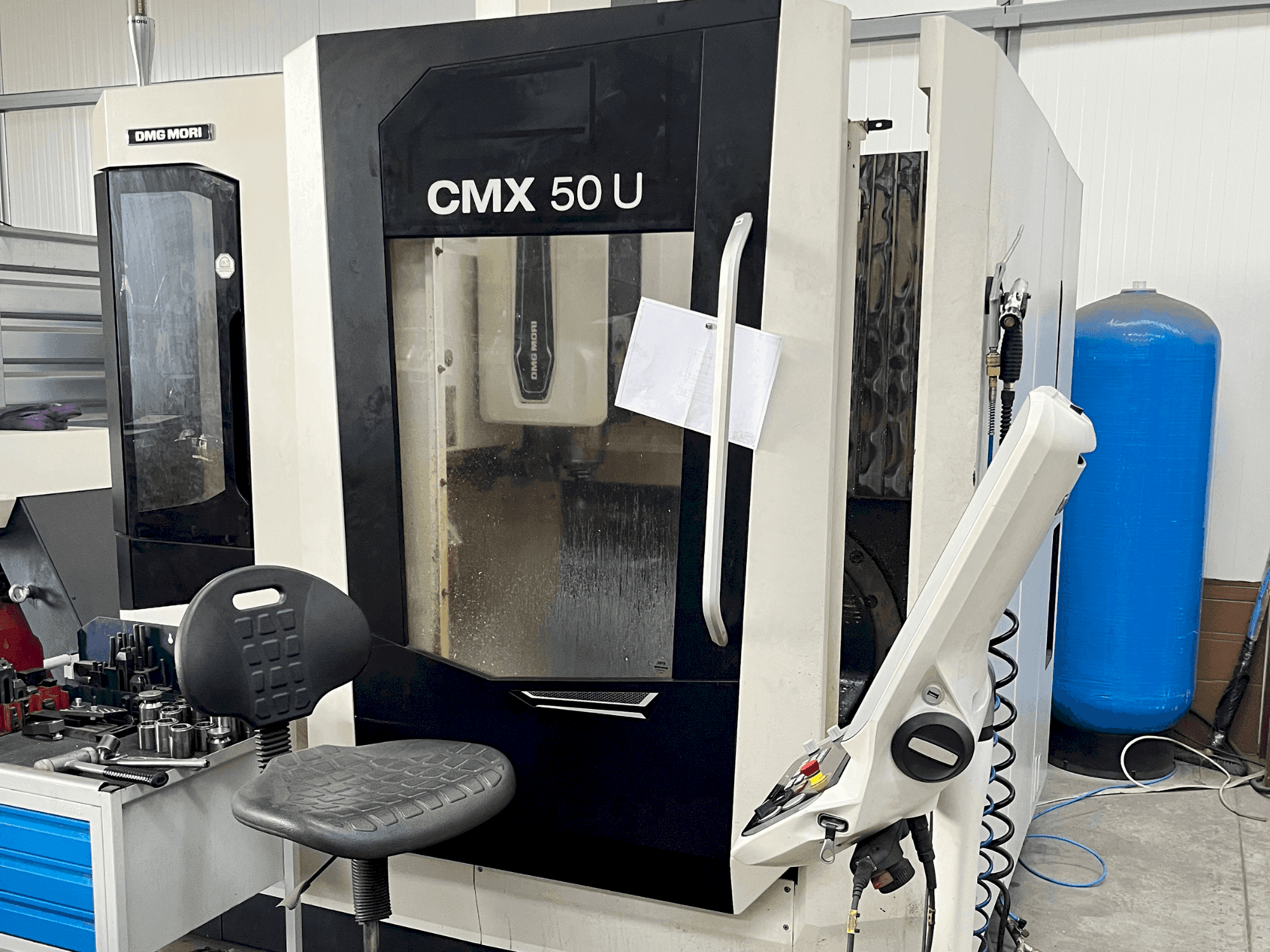 DMG MORI CMX 50 U-maskinen framifrån