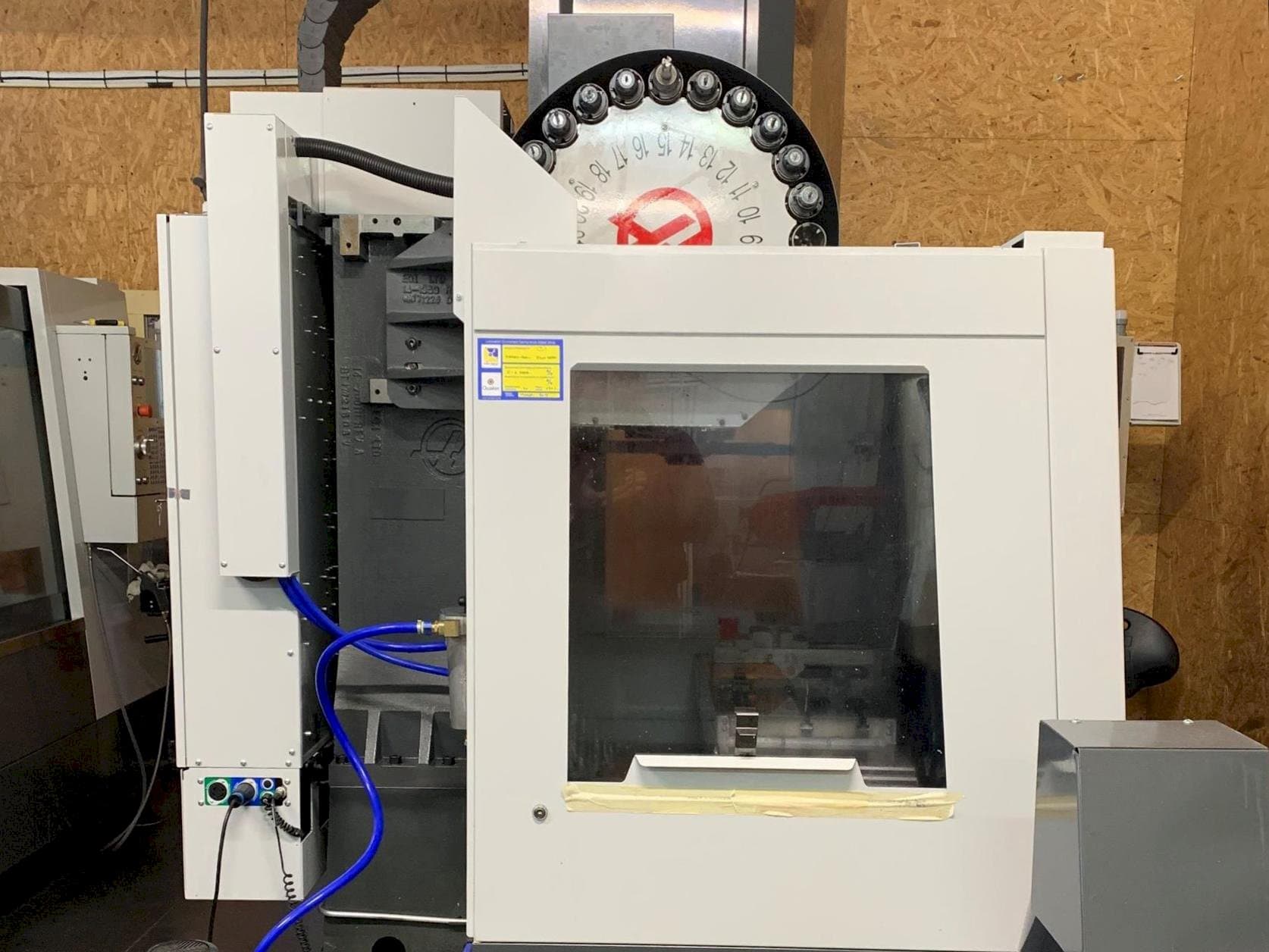 HAAS VF-2EU-maskinen framifrån