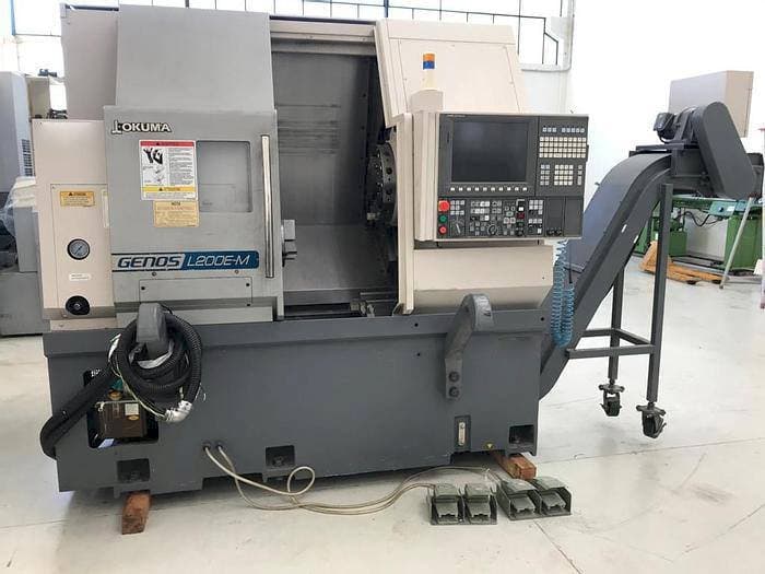 Okuma Genos L200E-MY-maskinen framifrån
